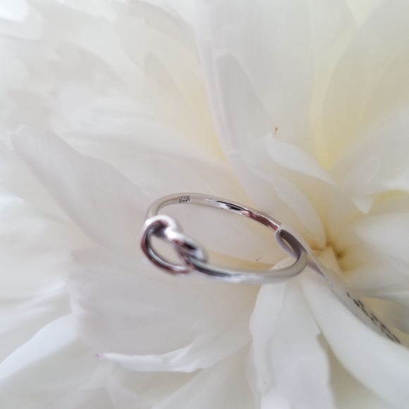 Forget Me Knot 925 Silver Ring - Picture 4 of 5